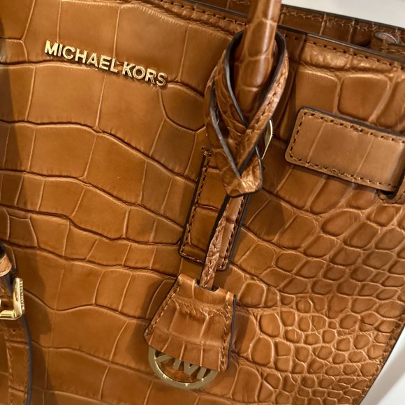Authentic Michael Kors Large Dillon East West Croc Embossed Leather Satchel, EUC - Picture 2 of 7
